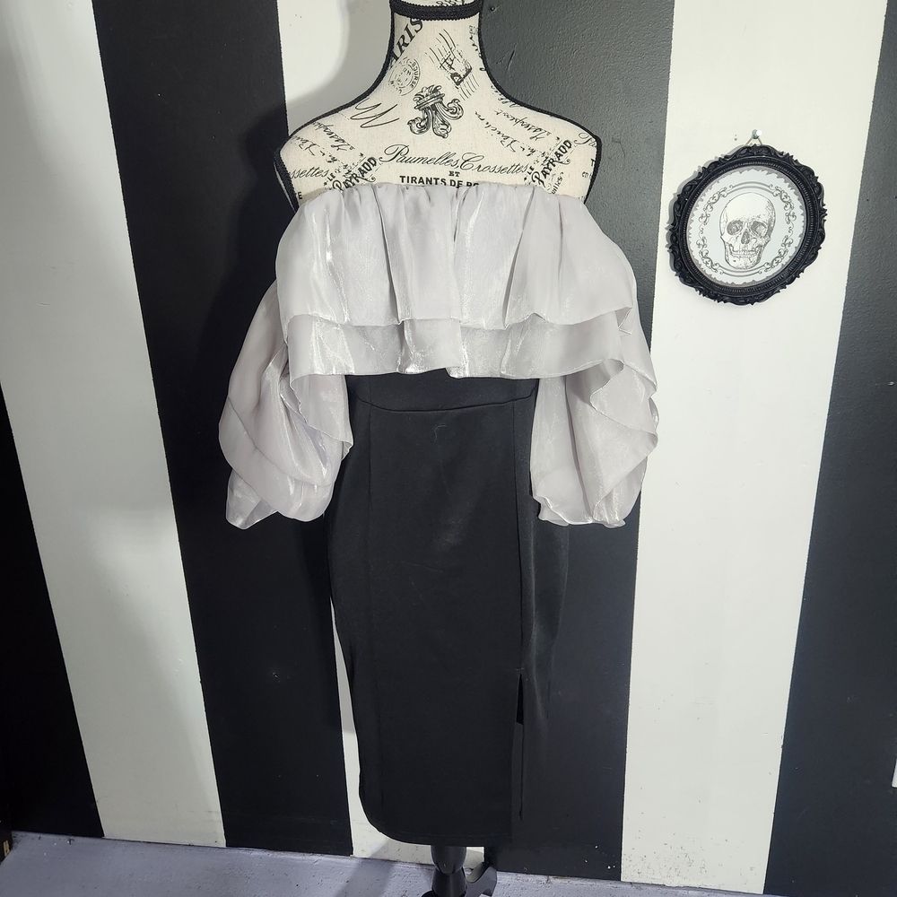 Elegant Black and White Off-Shoulder Midi Dress